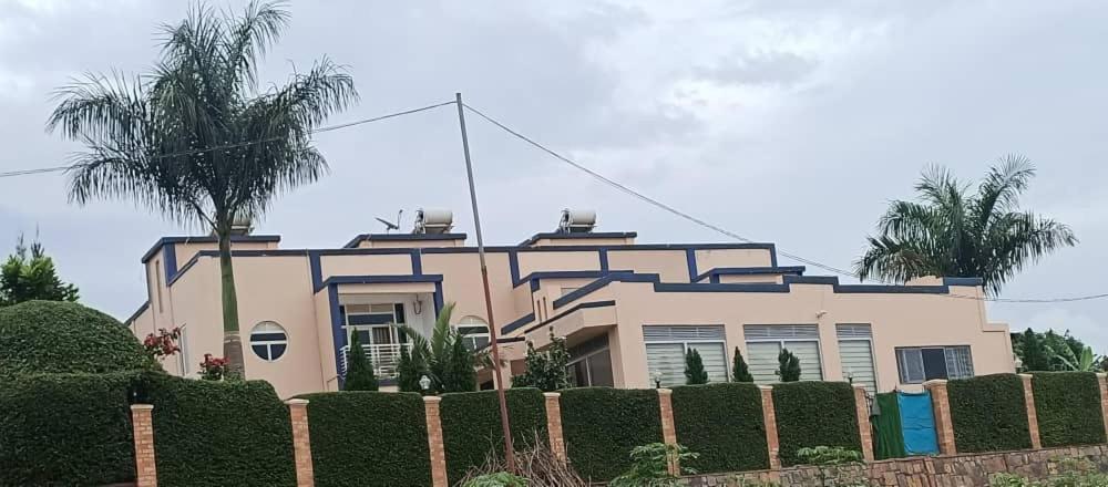 Ikaze B&B Kigali Extérieur photo