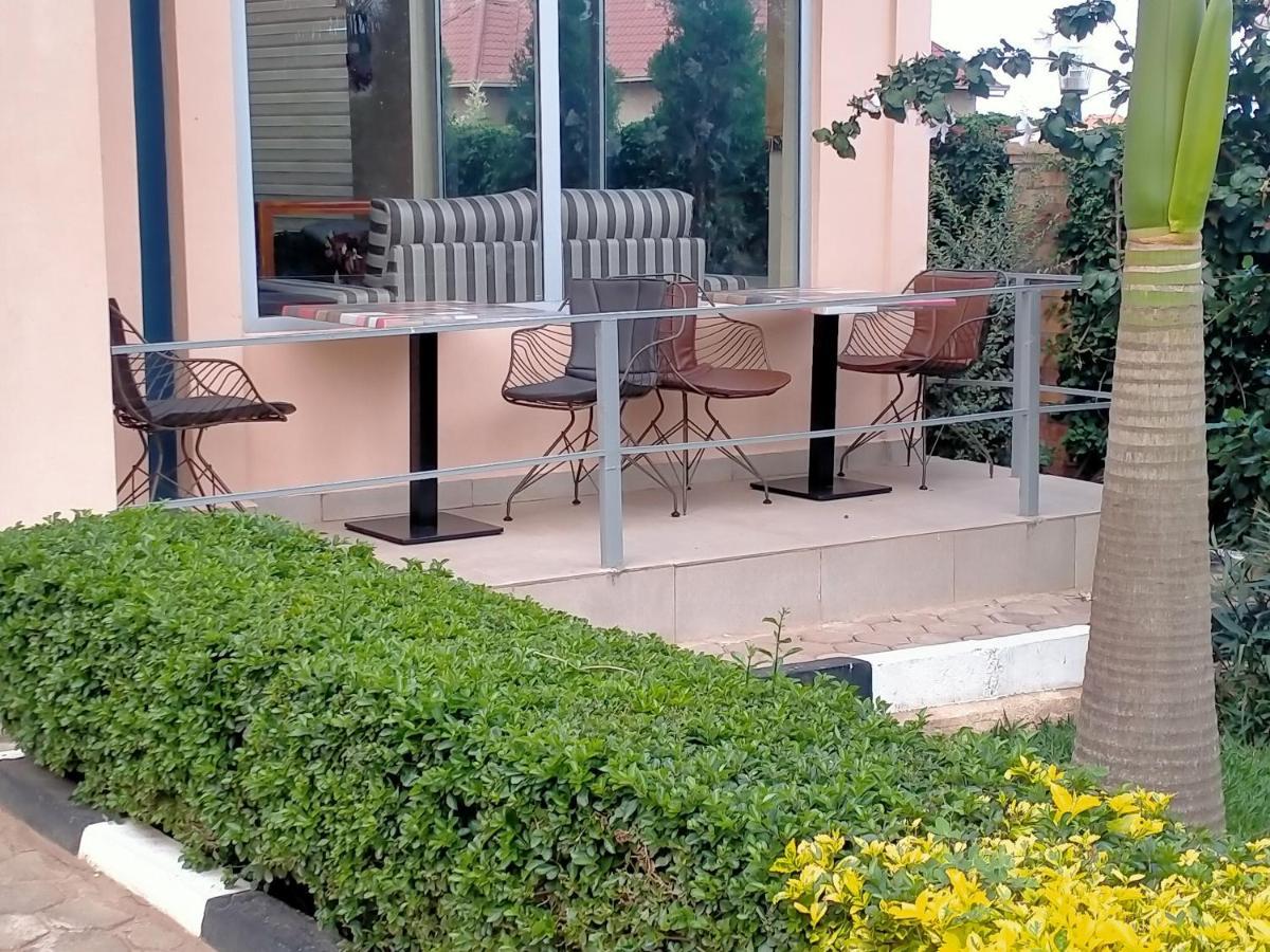 Ikaze B&B Kigali Extérieur photo